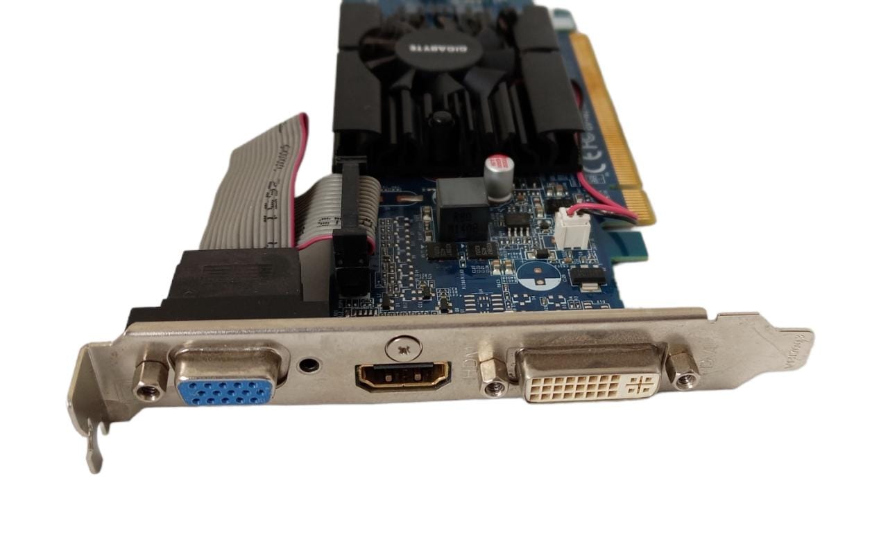 Tarjeta De Video Nvidia Gt210, 1gb (Producto usado)