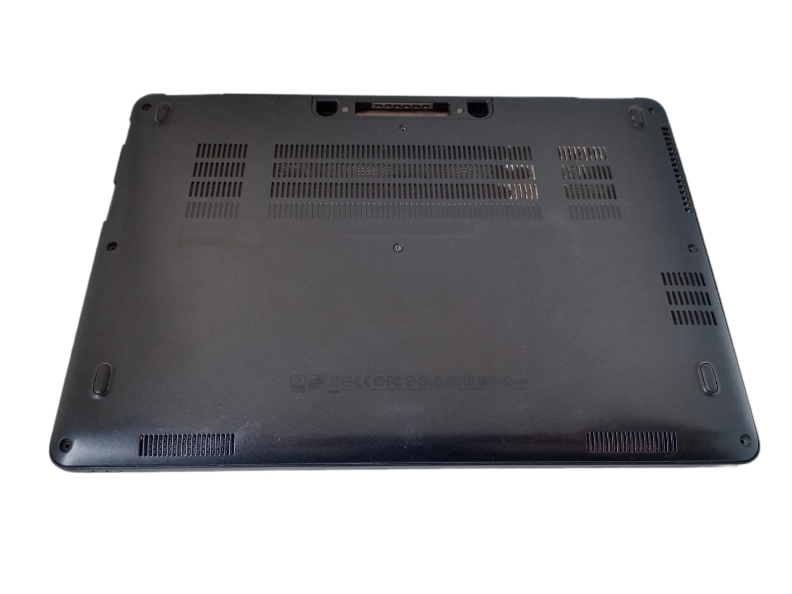 Palmrest con Bisagras, Tapa Trasera, Soporte de Teclado y Touch-Pad de Laptop LATITUDE E7270 (Producto usado)