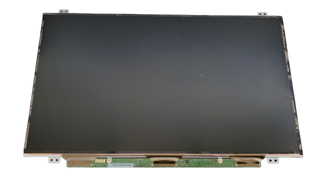 Pantalla 14’ 30 Pines con manchas (producto usado)