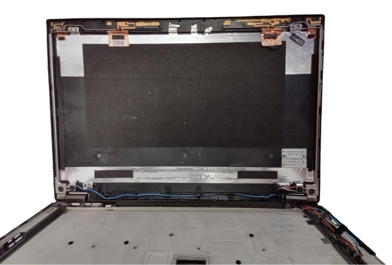 Carcasa Base Inferior y superior, Tapa Trasera , Top cover y Bisagras de Lenovo Thinkpad T440P (Producto usado)