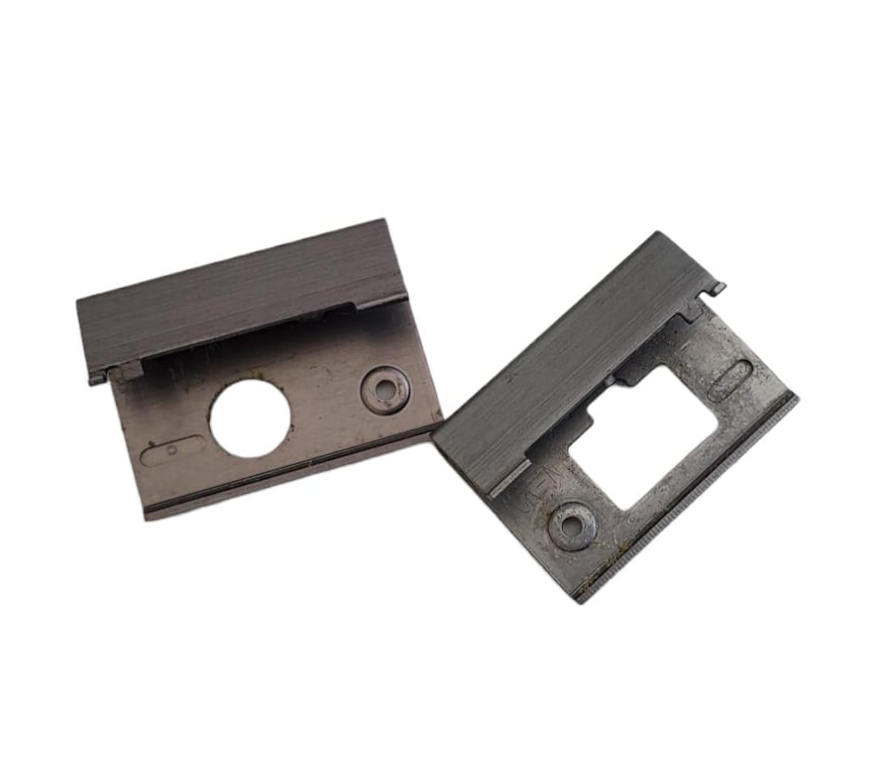 Tapa trasera, Altavoces y Disipador con ventilador de Laptop Dell Latitude E5470 (Producto usado)