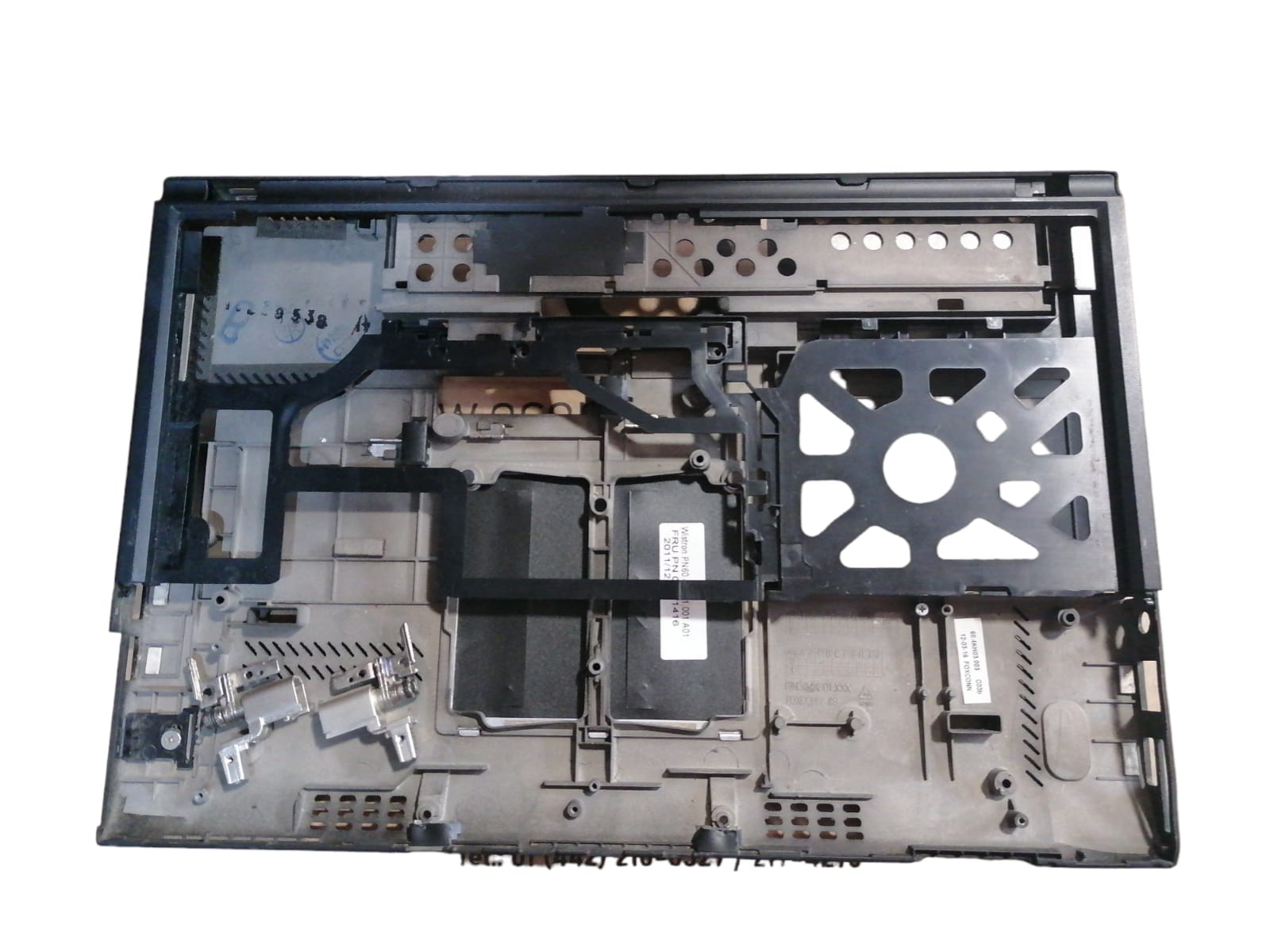 Carcasa Inferior, Tapa de memoria RAM, Bisagras ,Palmrest  y carcasa teclado de Laptop Lenovo  X220 (Producto usado)