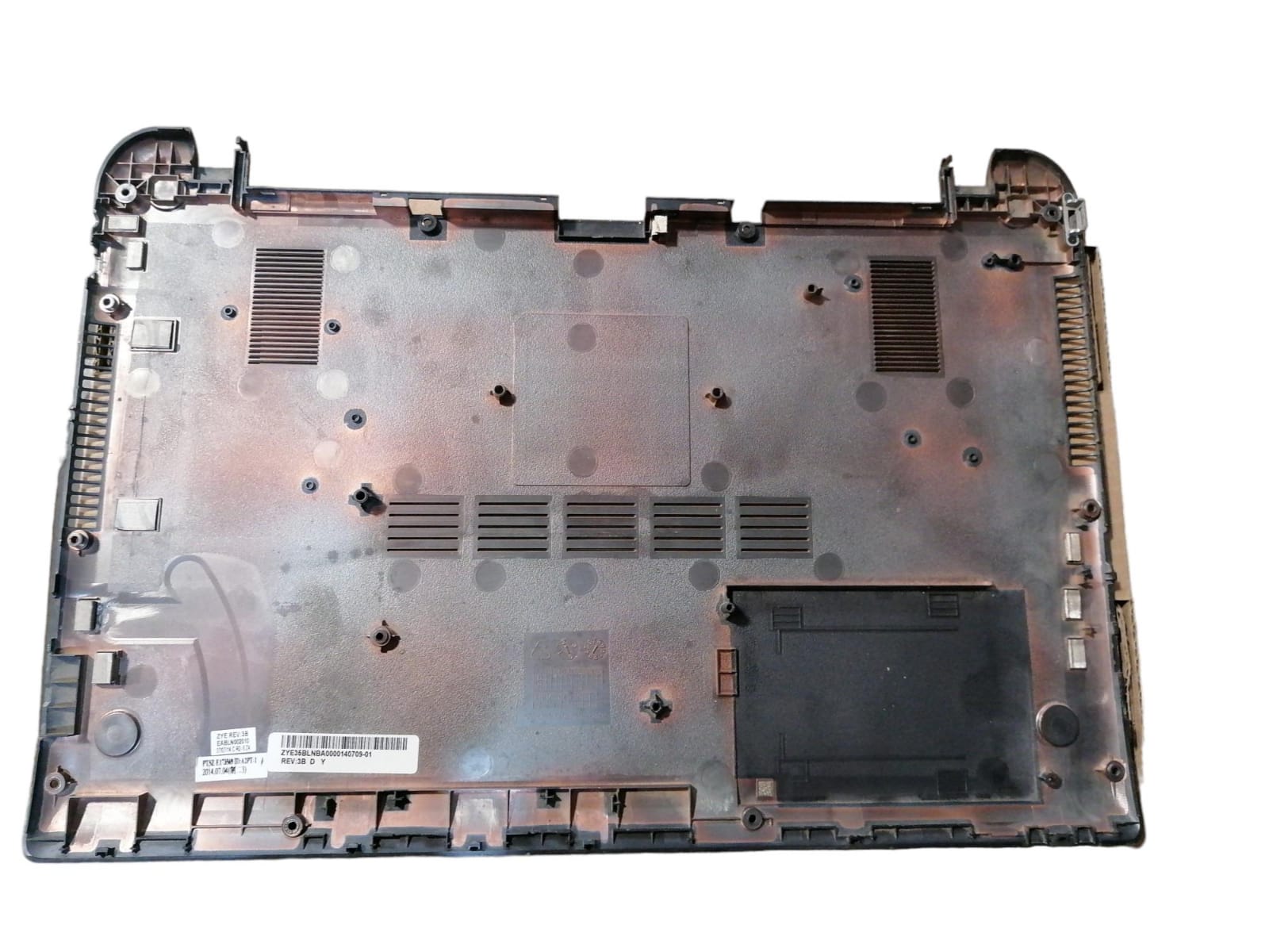 Carcasa Inferior Toshiba S55t-b