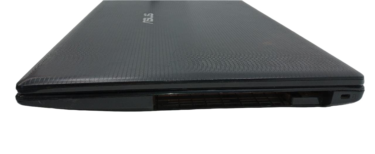 Carcasa Base Inferior-Superior , Tapa y Bisel para Laptop 16" ASUS Notebook X55CR (Producto usado)