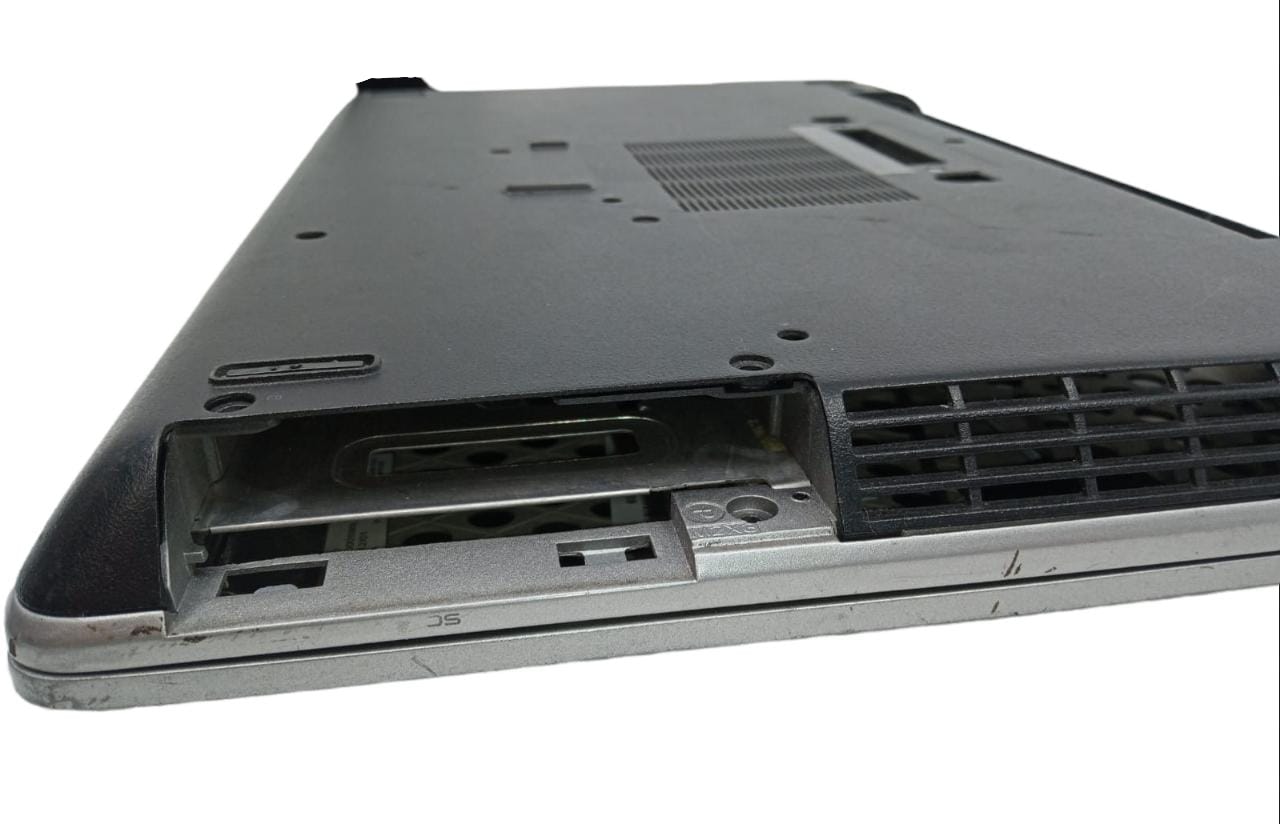 Carcasa Base Inferior-Superior Y Tapa de Laptop  Dell E6320 14" (producto usado)