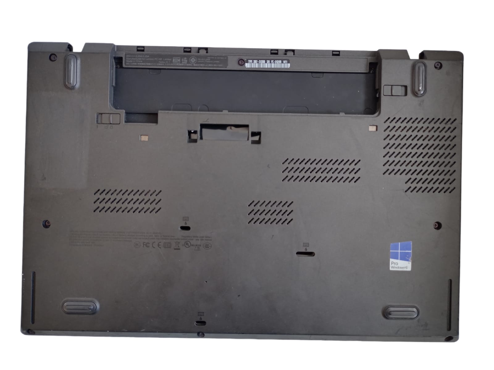 Carcasa base superior - inferior y Palmrest  de Laptop Lenovo Thinkpad T440  (Producto usado)